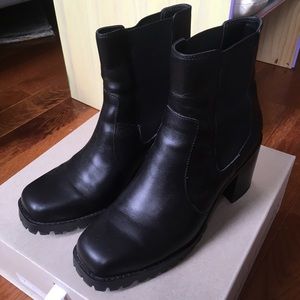 uo alex square toe chelsea boot